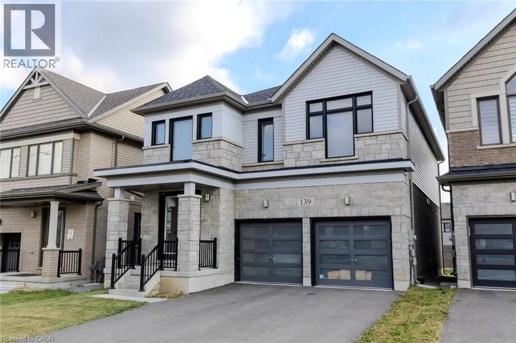 139 FAIREY CRESCENT Crescent