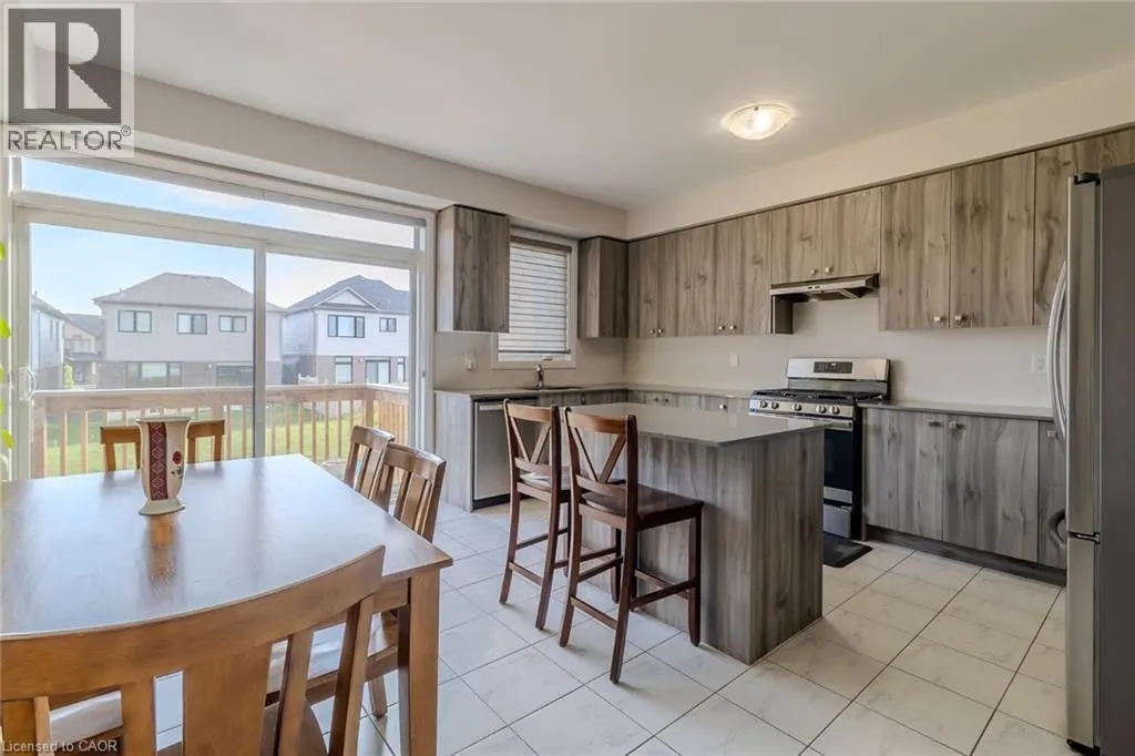139 FAIREY CRESCENT Crescent