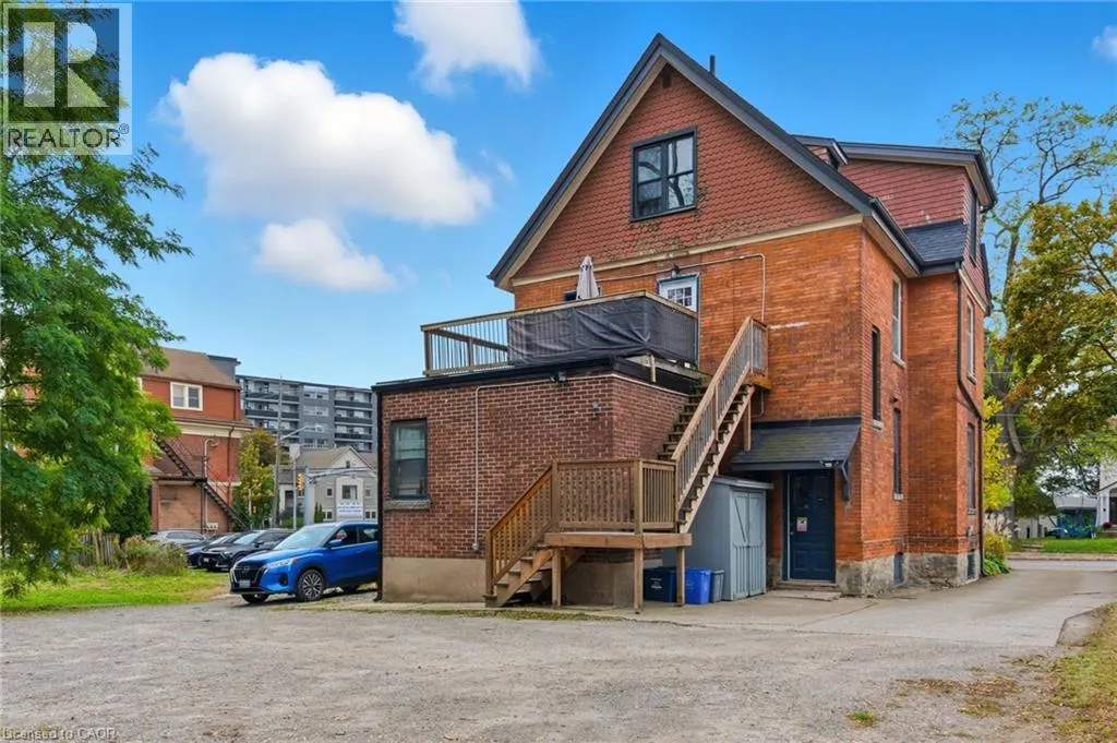 180 ONTARIO Street