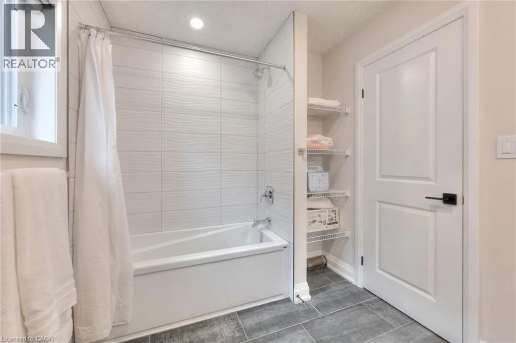 231 FOREST CREEK Drive