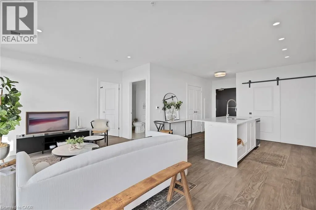 50 GRAND Avenue S Unit# 1906, #1906