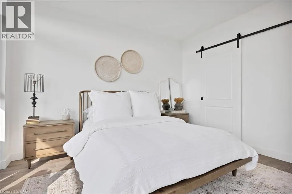 50 GRAND Avenue S Unit# 1906, #1906