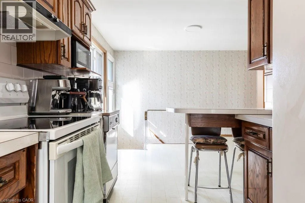 112 NASH Road S