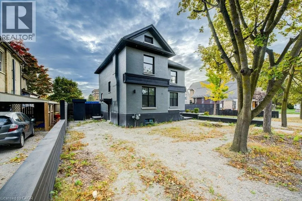 67 GRAND Avenue N