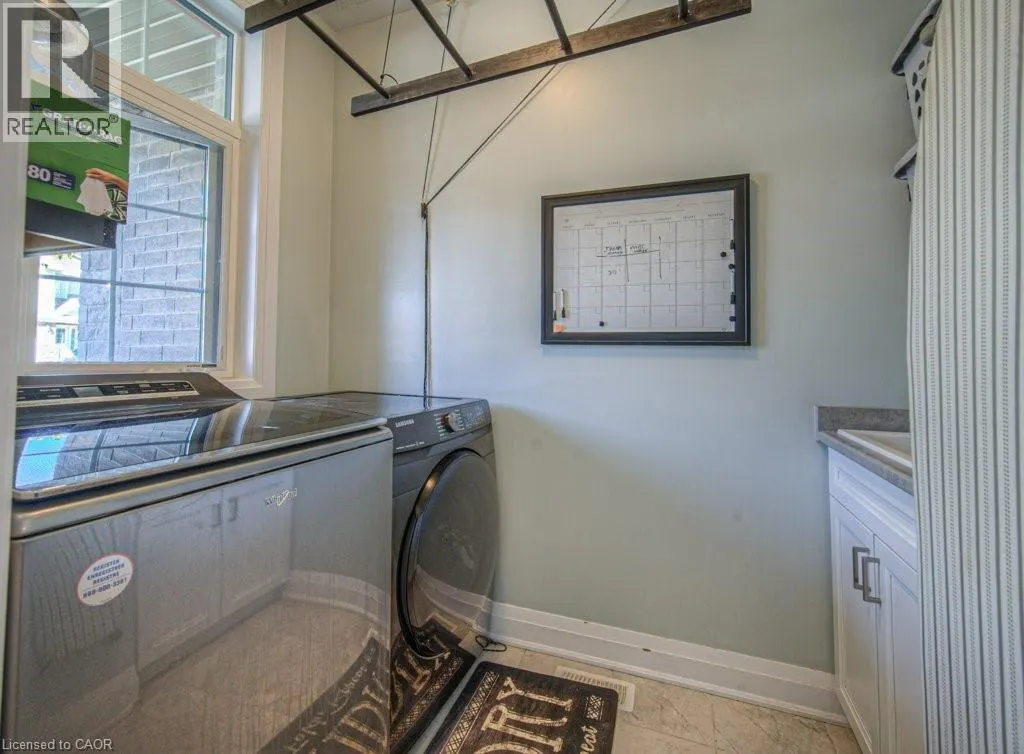 286 TALL GRASS Crescent