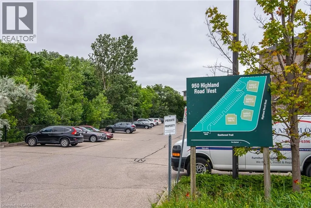 950 HIGHLAND Drive W Unit# 32, #32
