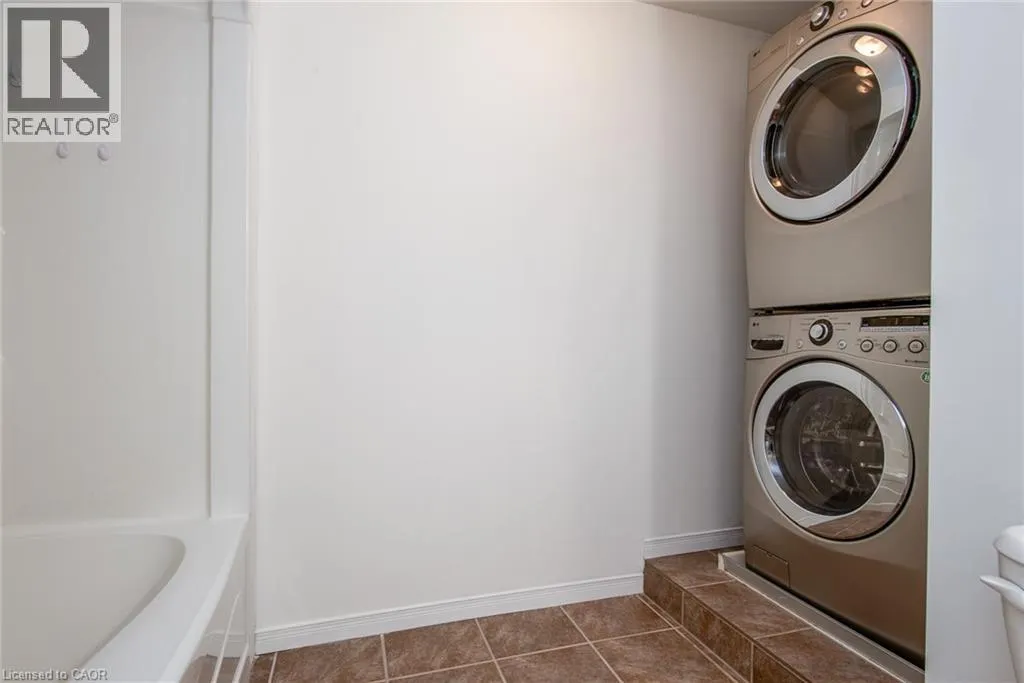 950 HIGHLAND Drive W Unit# 32, #32