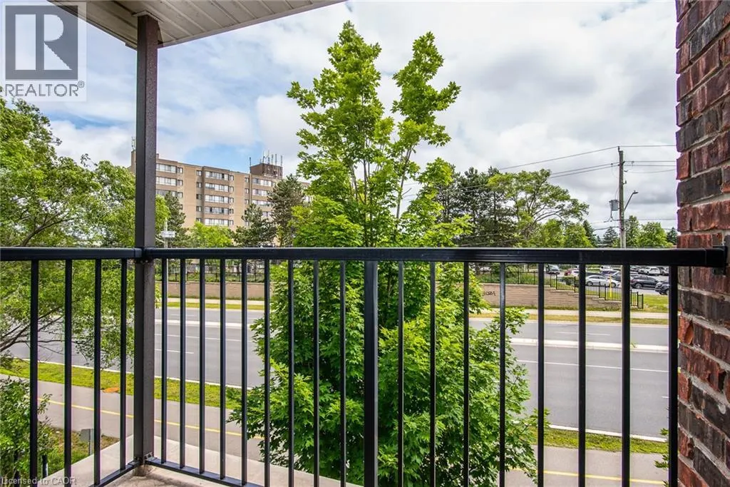 950 HIGHLAND Drive W Unit# 32, #32