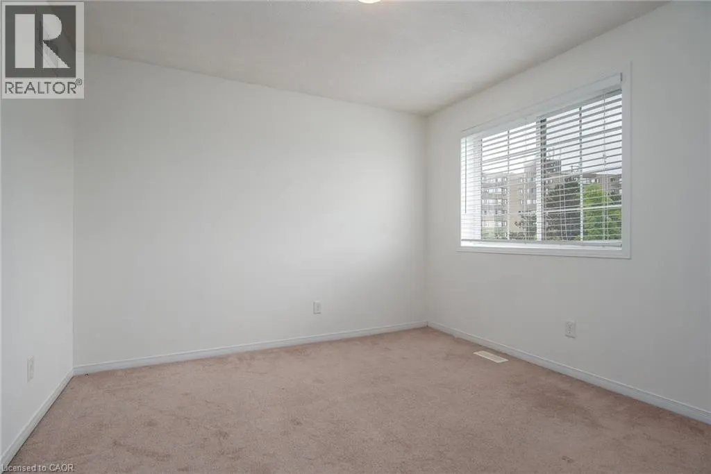 950 HIGHLAND Drive W Unit# 32, #32
