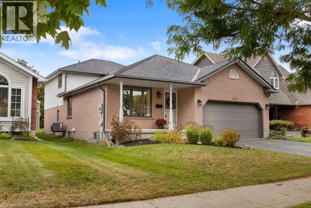 427 DANSBURY Drive