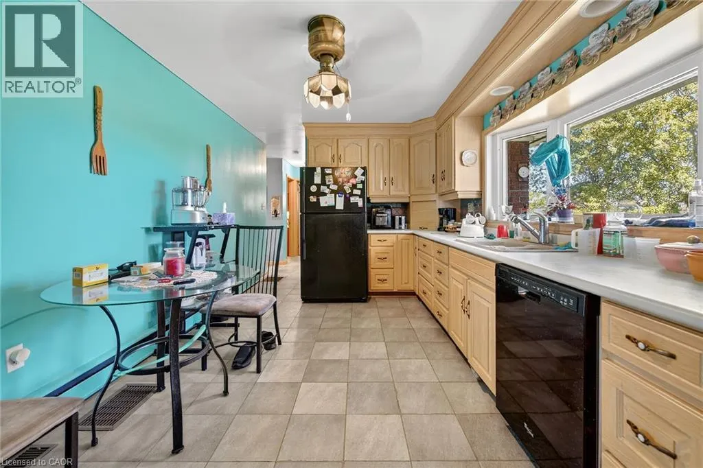 182 SWEETS CORNERS Road