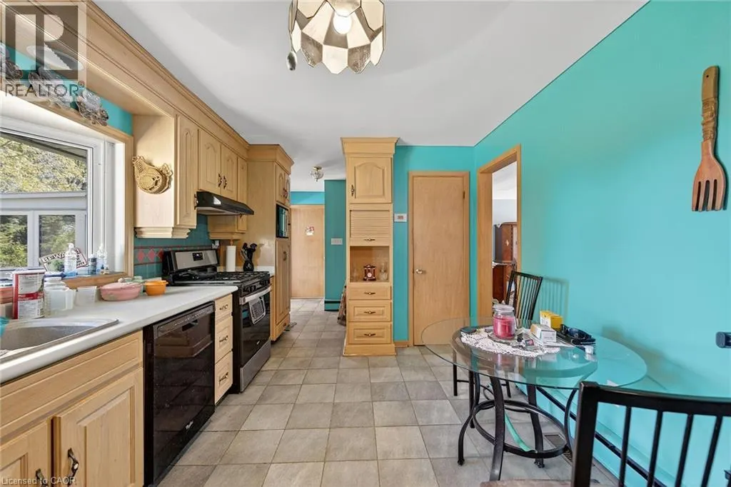 182 SWEETS CORNERS Road