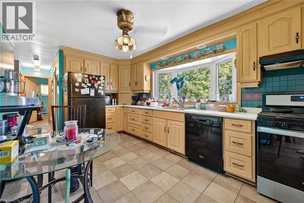 182 SWEETS CORNERS Road