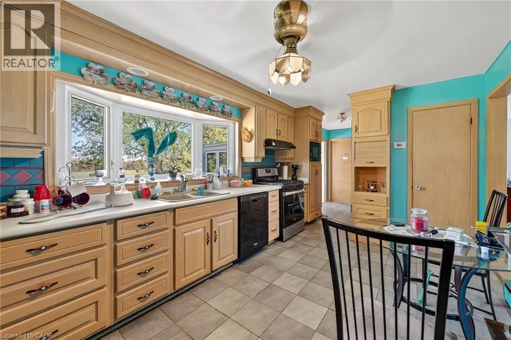 182 SWEETS CORNERS Road