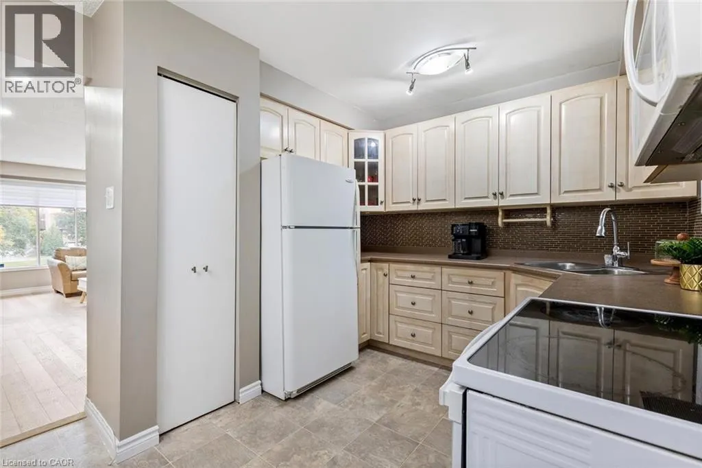 49 CEDARWOODS Crescent Unit# 48, #48