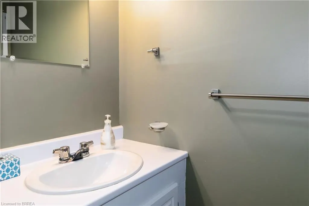 671 WEST Street Unit# B, #B