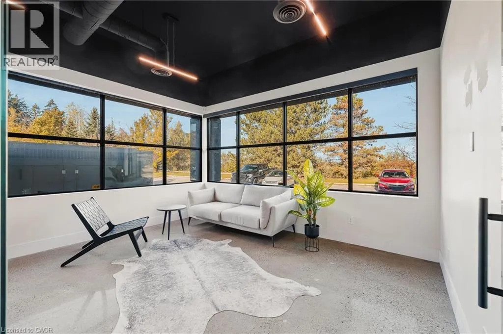 675 RIVERBEND Drive Unit# 109, #109