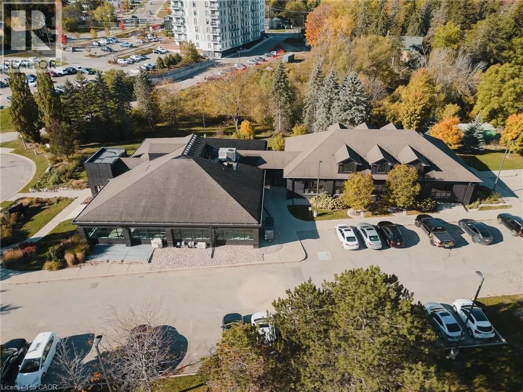 675 RIVERBEND Drive Unit# 109, #109