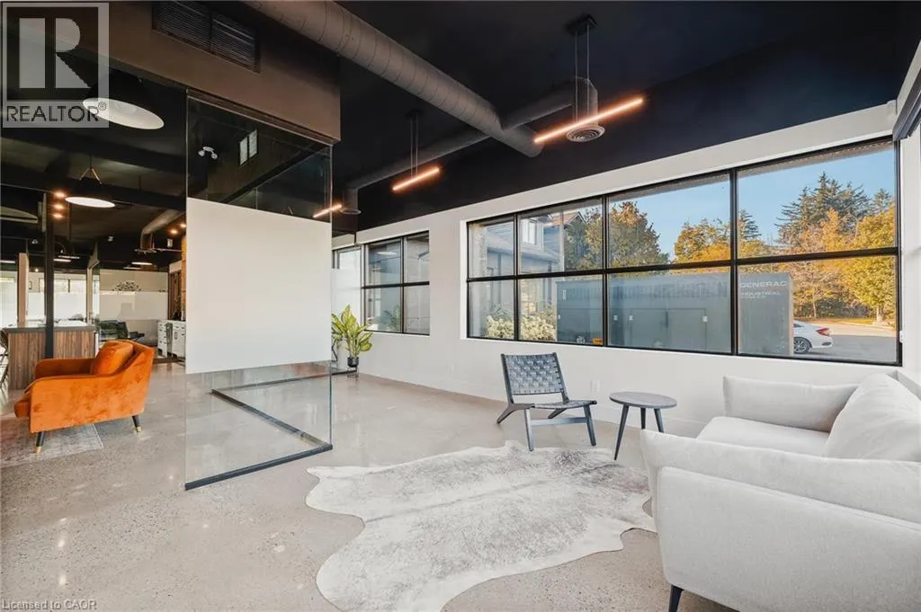675 RIVERBEND Drive Unit# 109, #109