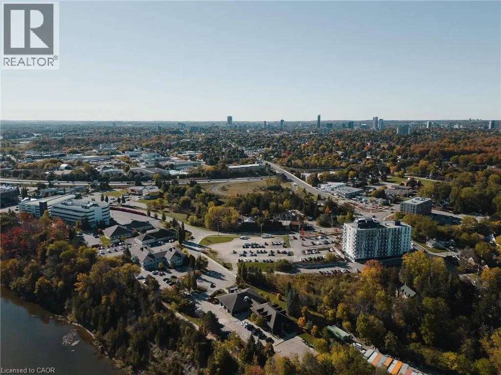 675 RIVERBEND Drive Unit# 109, #109