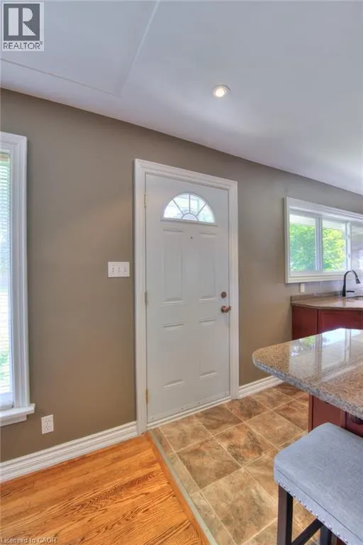 71 BROADMOOR Avenue