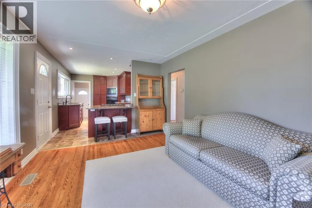 71 BROADMOOR Avenue