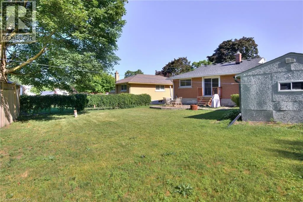 71 BROADMOOR Avenue