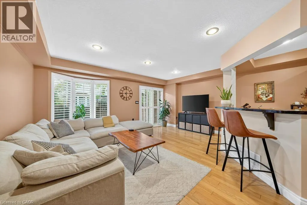 171 HIGHBURY Drive Unit# 28, #28