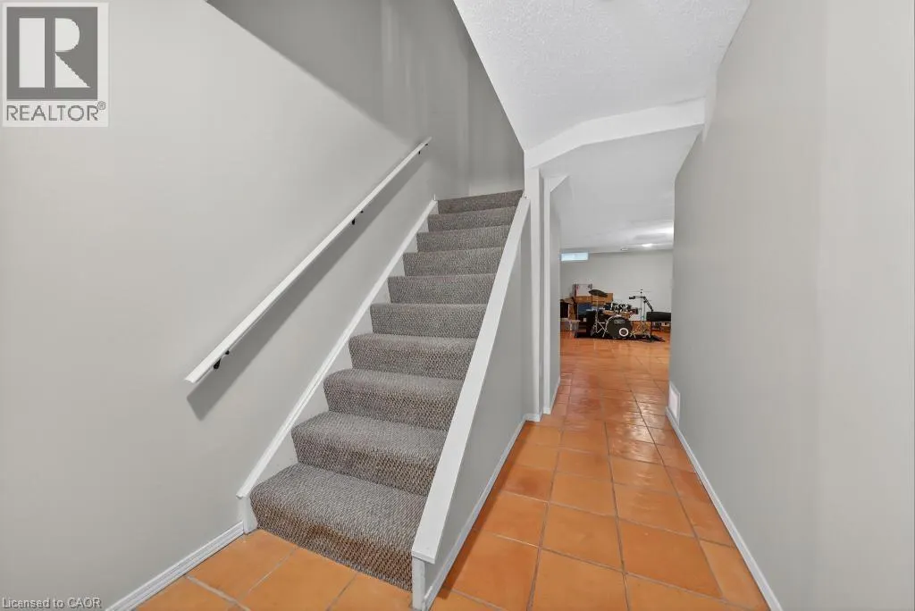 171 HIGHBURY Drive Unit# 28, #28