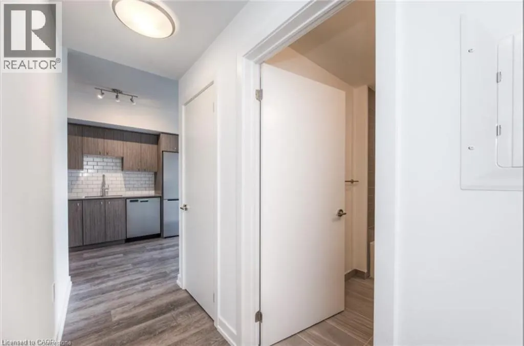 15 WELLINGTON Street S Unit# 1610, #1610