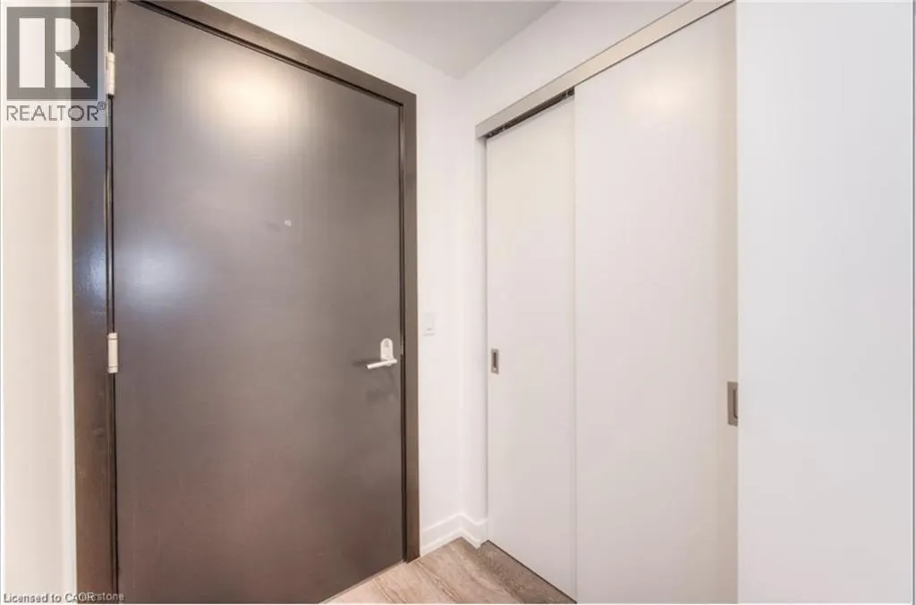 15 WELLINGTON Street S Unit# 1610, #1610