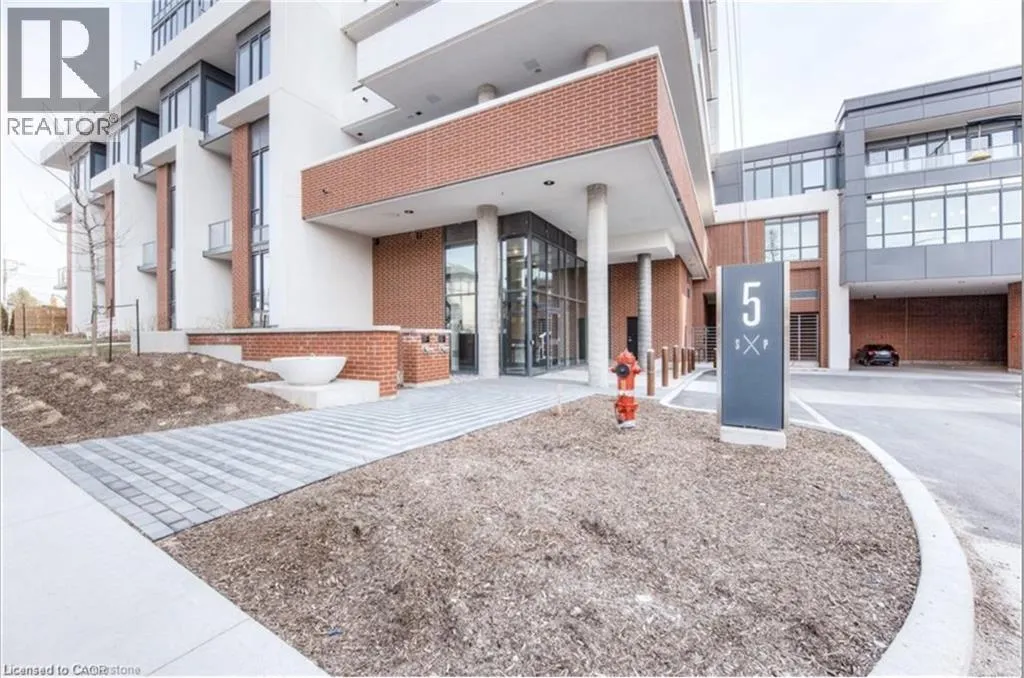 15 WELLINGTON Street S Unit# 1610, #1610