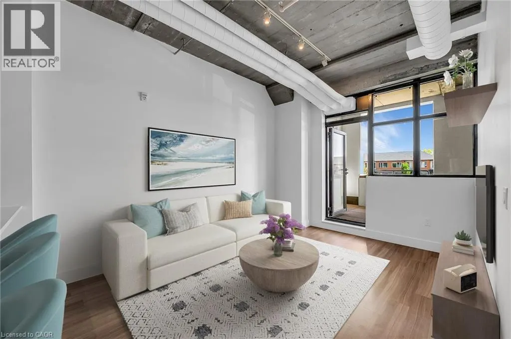 120 HURON Street Unit# 221, #221