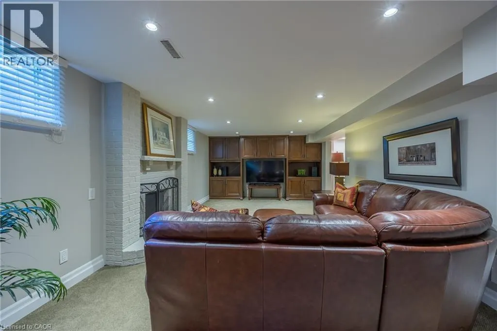 1338 PRINCE ALBERT Court