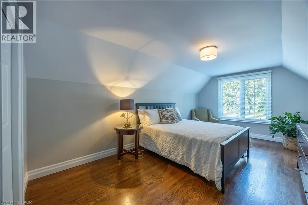 1338 PRINCE ALBERT Court