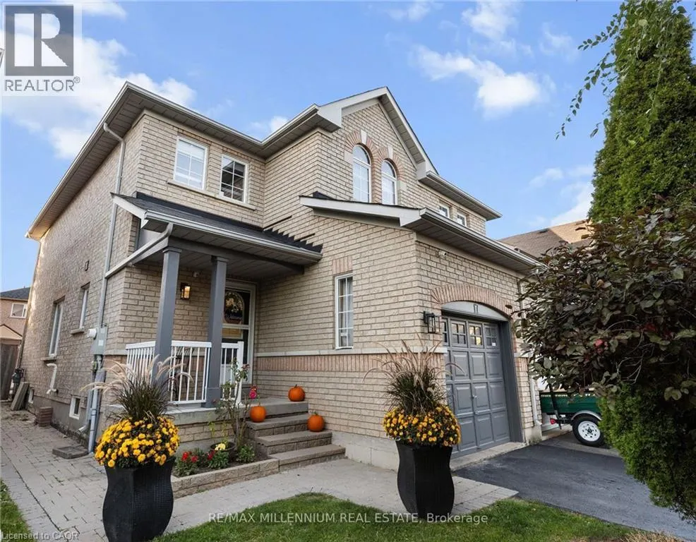 17 PRINCE Crescent