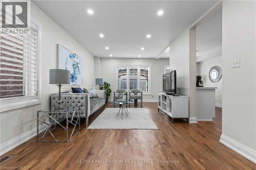 17 PRINCE Crescent