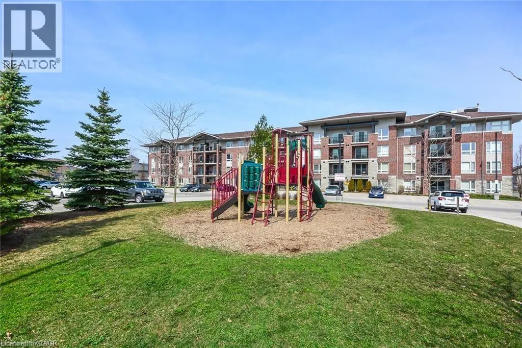 39 GOODWIN Drive Unit# 212, #212