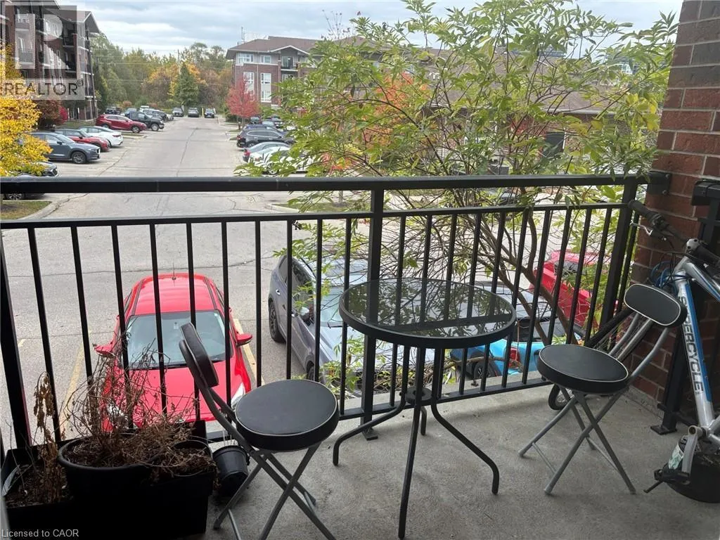 39 GOODWIN Drive Unit# 212, #212