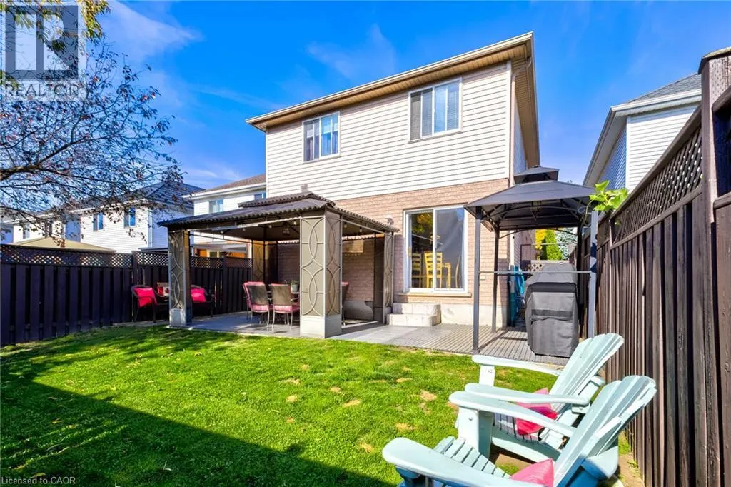 39 KARALEE Crescent