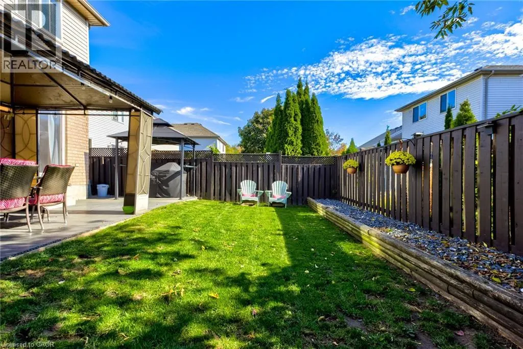 39 KARALEE Crescent