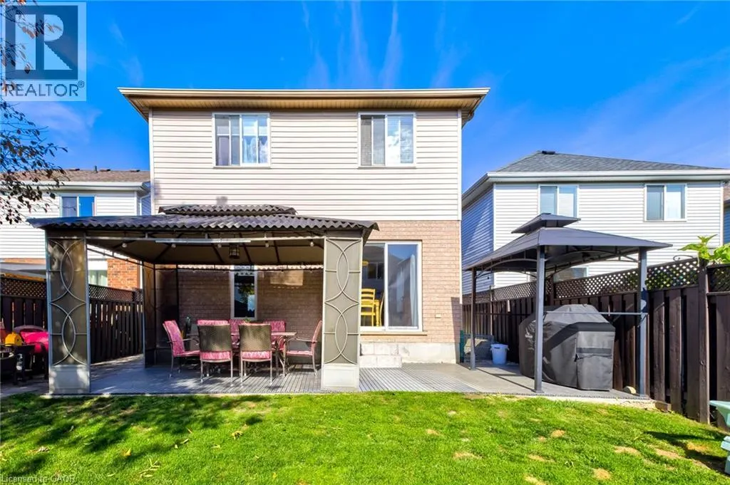 39 KARALEE Crescent