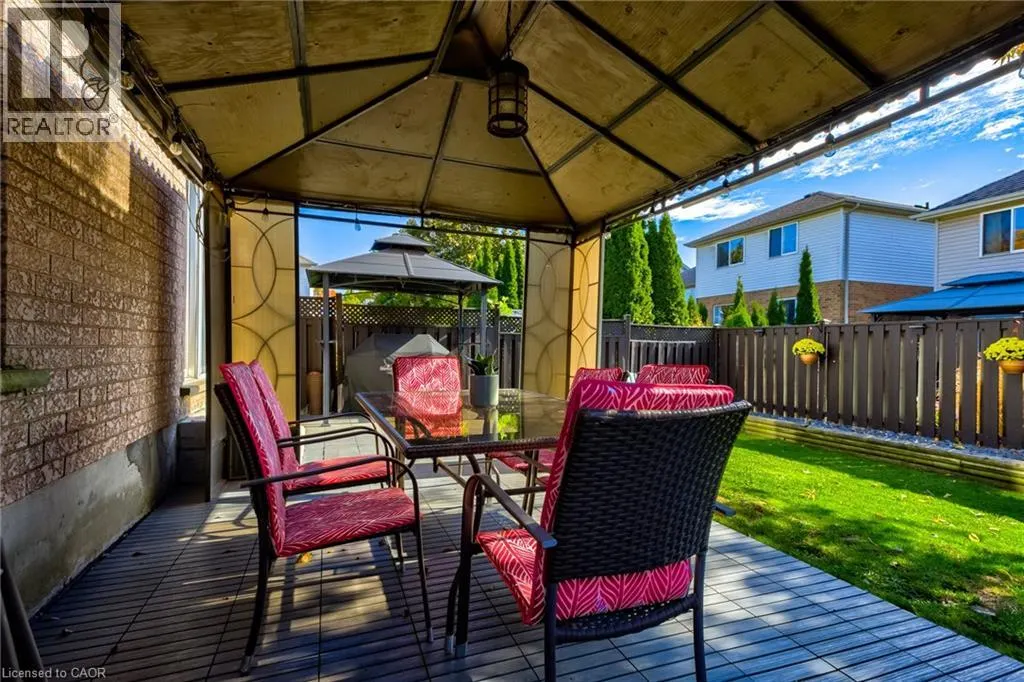 39 KARALEE Crescent