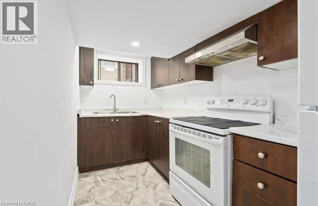 29 JUANITA Drive Unit# BSMT, #BSMT