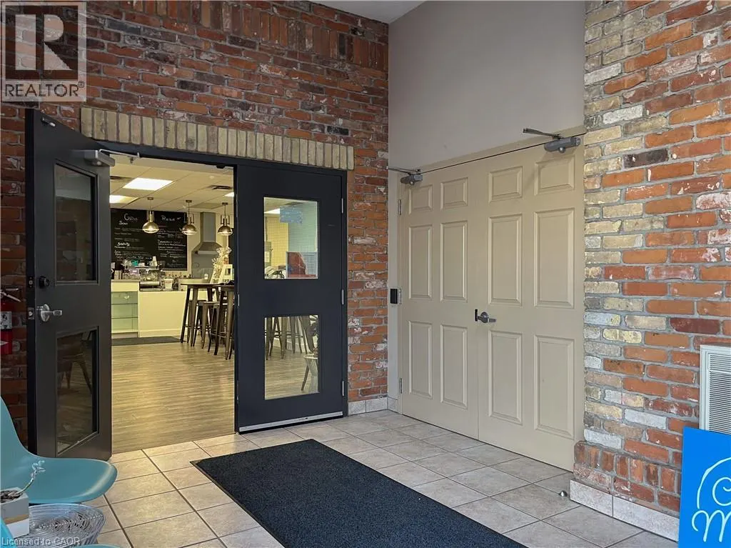 614 CORONATION Boulevard Unit# 302, #302