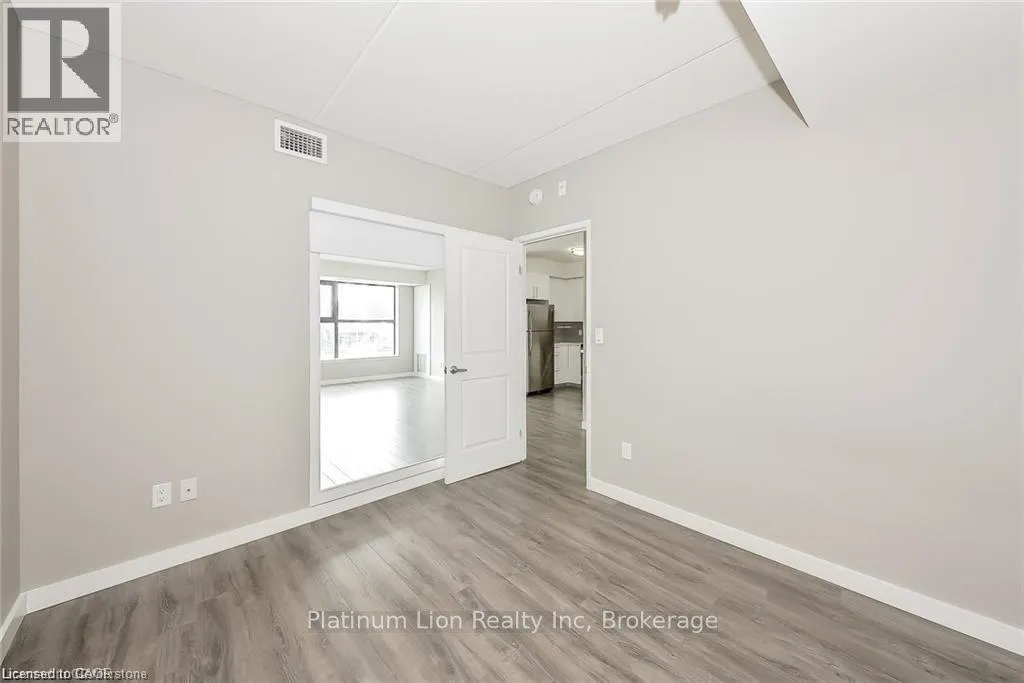 1291 GORDON Street Unit# 223, #223
