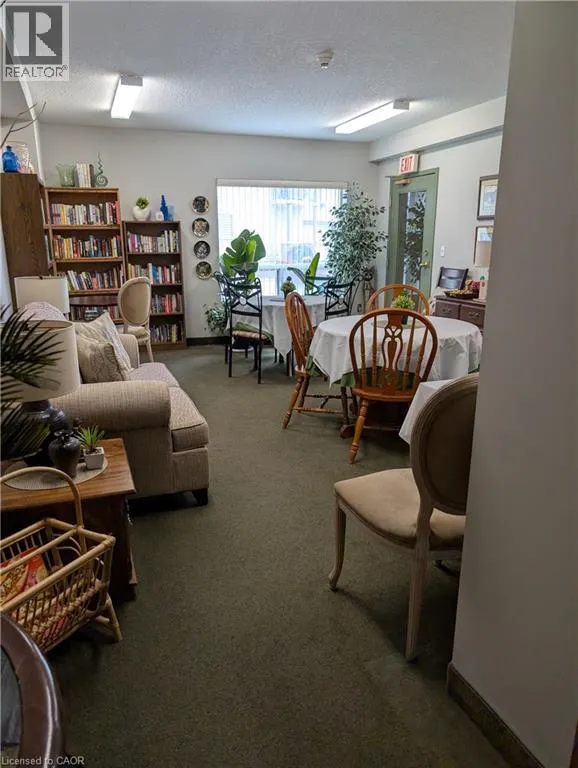 237 AUBURN Drive Unit# 808, #808