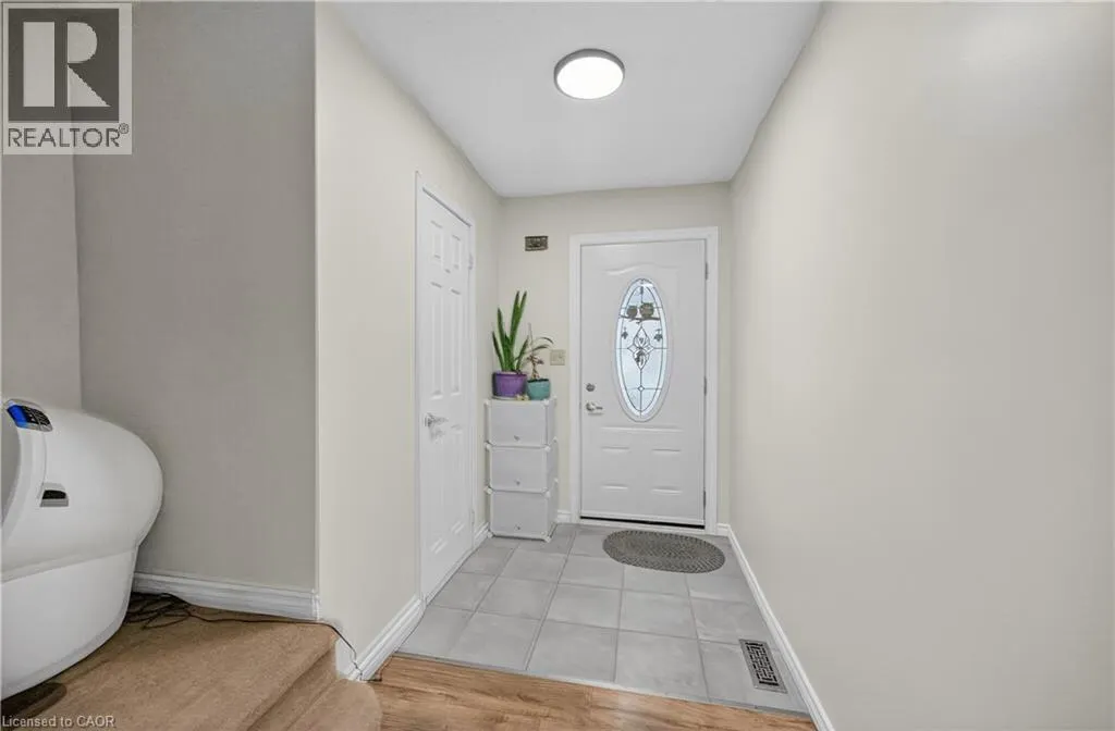 860 RYMAL Square E Unit# 86, #86