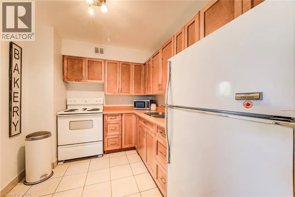 58 BRIDGEPORT Road E Unit# 202, #202