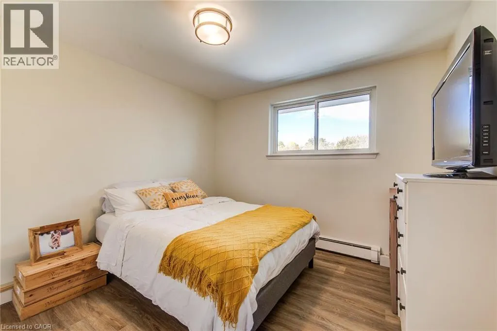 58 BRIDGEPORT Road E Unit# 202, #202